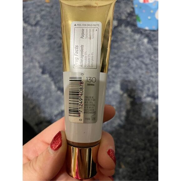 L'Oreal Paris Age Perfect Radiant Serum Foundation with SPF 50, Sienna, 1 Ounce - Picture 3 of 3